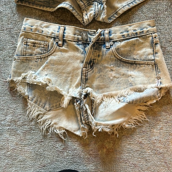 One teaspoon denim short - Picture 1 of 1